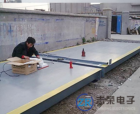 3月22日甘肅鑫九通建造工程采購(gòu)1臺(tái)建筑工地用60噸汽車(chē)衡(尺寸為3x9米)