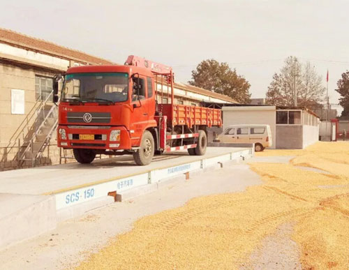 平度市檢測(cè)中心開展秋收衡器檢定 讓農(nóng)民賣糧賣的放心